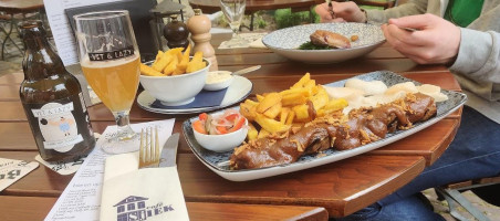 Cafe Sjiek food