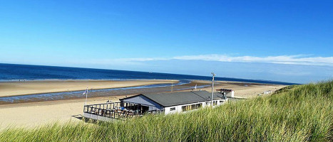 Strandpaviljoen De Piraat Oostkapelle outside