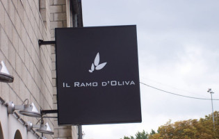 Il Ramo D'oliva outside