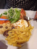 Snackbar De Beemd Comida