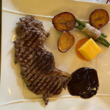 Vino's Authentiek Eten Nourriture