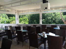 Deining Strandpaviljoen À l'intérieur