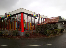 Patisserie Leek outside