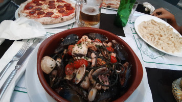 Meneer Van Loon food
