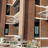 Knus, Delftse Hout Extérieur