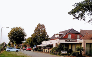 't Pelgrimshuis BV Smakt Esterno