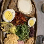 The Sister Nourriture