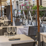 Henri À l'intérieur