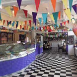 Amvo: Party Centrum Café À l'intérieur