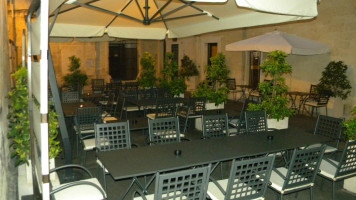Gioia Italiana outside