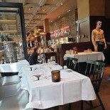 Chez Saly À l'intérieur