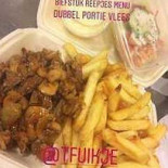 Cafetaria Catering 't Fuikje Comida