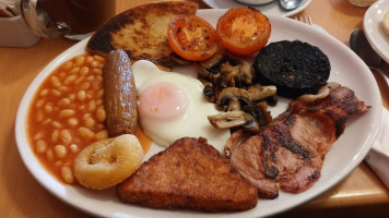 Eetcafé 't Dörp Hooge Mierde food