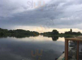 Aan De Linge outside