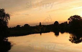 Aan De Linge outside