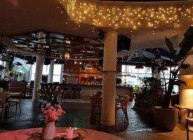 Bruisend À l'intérieur