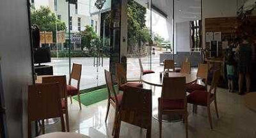 Tussen Harrie Toon Dentro