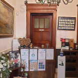 Lou Pahou À l'intérieur