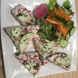 L'enka Toque Nourriture