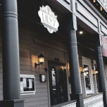 Brasserie Point De Vue Outside