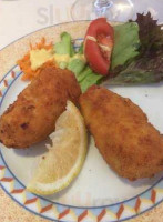 Sanden's Ice Cream And Chocolates food