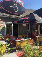 Au Numéro 3 Extérieur