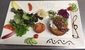 Tout Simplement food