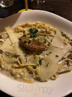Faubourg 101 food