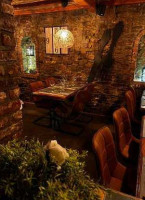 De Bouche A Oreille À l'intérieur