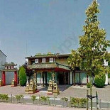 Double Dragons Outside