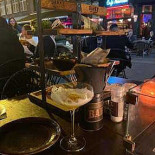 Et Food À l'intérieur