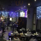 Gino À l'intérieur