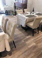 La Rosa D'oro Dentro