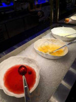 Hechi World Kitchen food