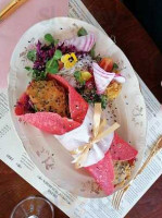 Kasteel Kaneel Comida