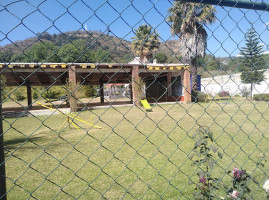 Mega Eksel Extérieur