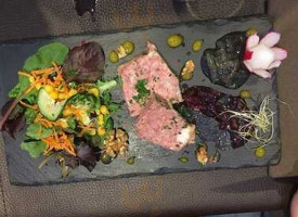 Le Virage Inattendu food