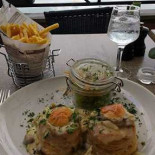 De Mandelvijver Comida