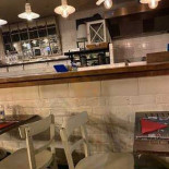 Chez Clément À l'intérieur