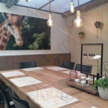 Giraf À l'intérieur