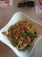 Les Étangs Du Cheneau food