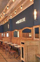 La Bastoche inside