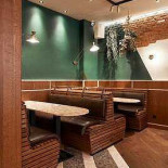 Bavet Brussels Sainte-catherine À l'intérieur