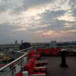 Della Madonna Exterior