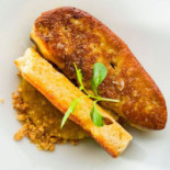 Villa La Ruche Comida