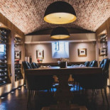 Monarh À l'intérieur