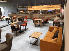 Le Lieu À l'intérieur