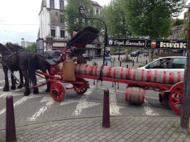 Georges Cafe Exterior