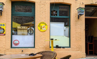 Georges Cafe Exterior