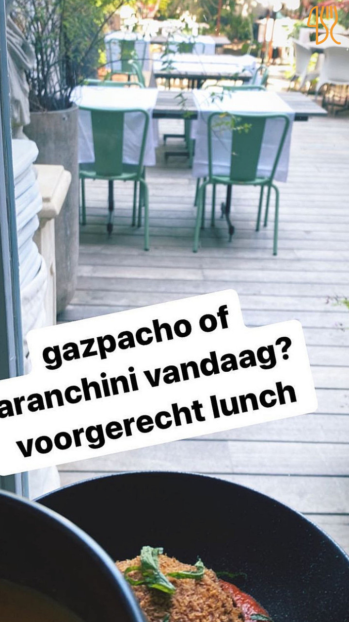 Faim Fatale Extérieur